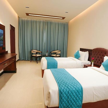 Hotel Blue Castle Thiruvananthapuram Exterior foto