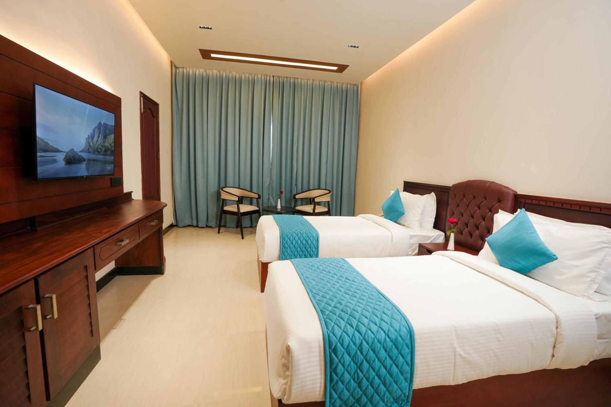 Hotel Blue Castle Thiruvananthapuram Exterior foto