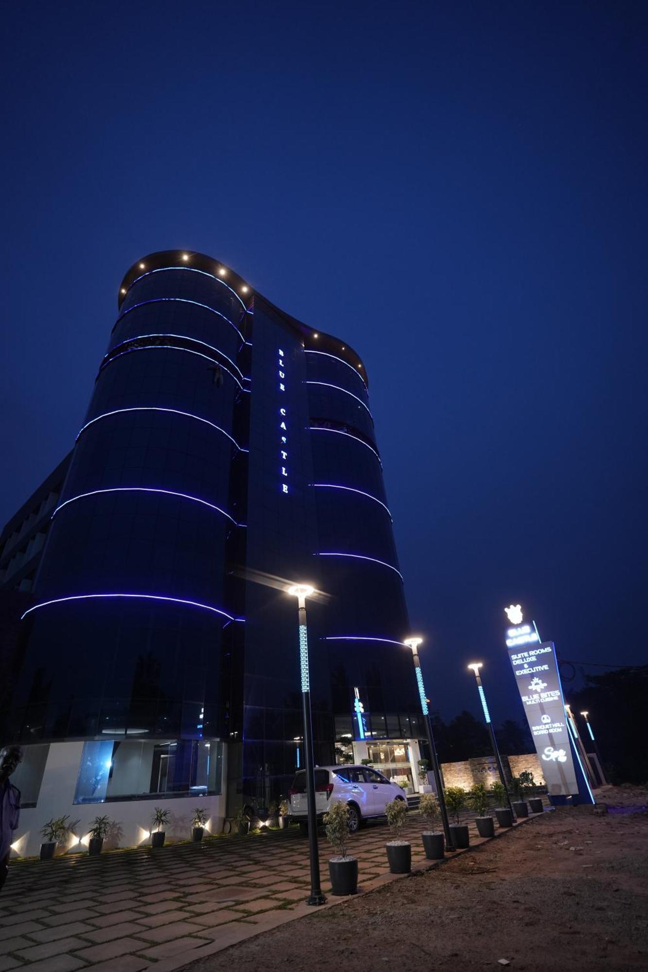 Hotel Blue Castle Thiruvananthapuram Exterior foto
