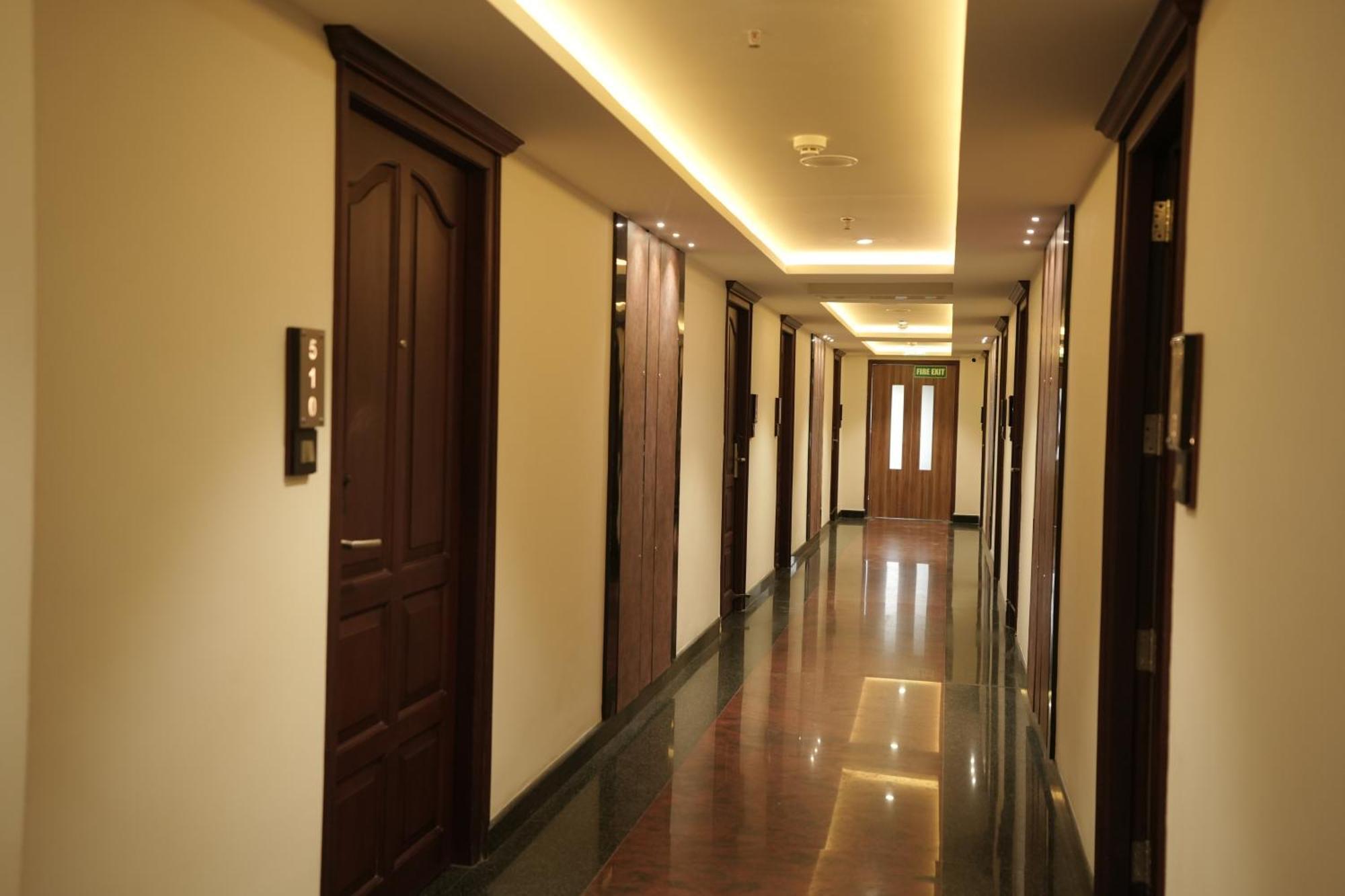 Hotel Blue Castle Thiruvananthapuram Exterior foto